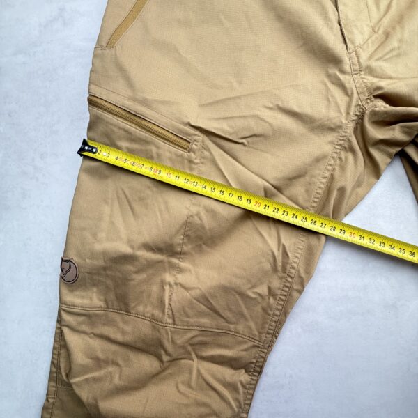 Pantalon de randonnée Fjällraven Abisko Hike Trousers taille M en coloris beige/kaki