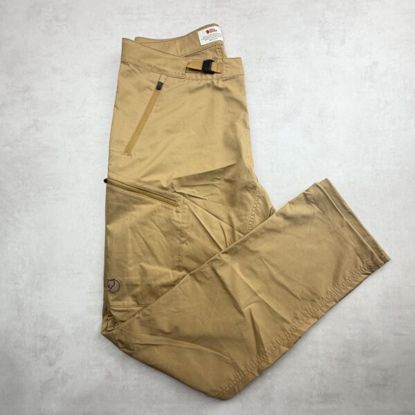 Pantalon de randonnée Fjällraven Abisko Hike Trousers taille M en coloris beige/kaki