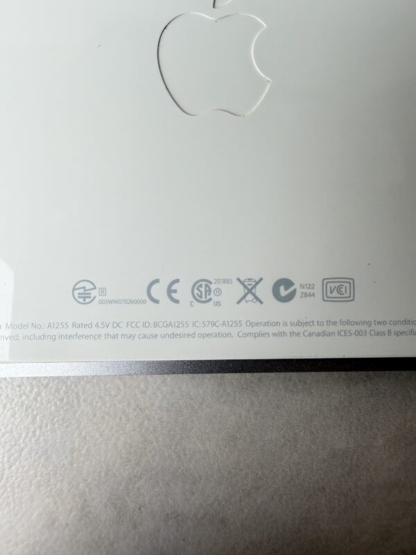 Clavier Apple Magic Keyboard blanc AZERTY sans fil Bluetooth A1255
