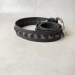 Ceinture Levi's cuir noir cloutée taille 95