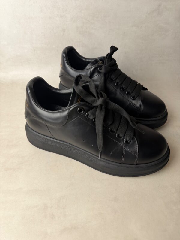 Alexander McQueen Baskets Oversized noires cuir taille 42