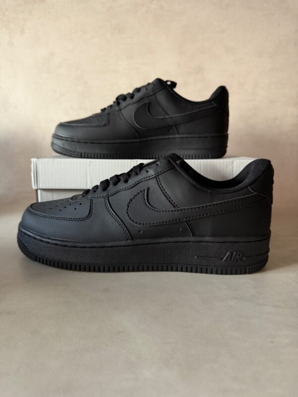 Baskets basses Nike Air Force 1 '07 homme noir taille 44 — vue 2