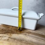 Terrine rectangulaire à couvercle Le Creuset blanc taille 28 — vue 15