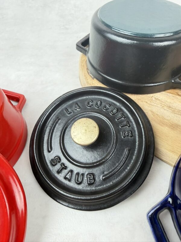 Lot de 3 mini cocottes avec couvercles Staub multicolore taille 10 cm — vue 11