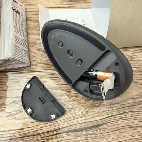 Souris verticale ergonomique sans fil pour gaucher Logitech Lift for Business Left noir — vue 7