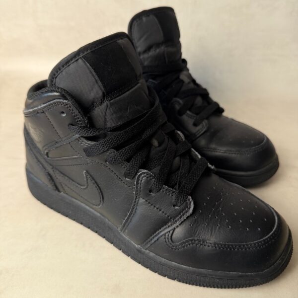 Baskets montantes Nike Air Jordan 1 Mid GS noir taille 39 — vue 4