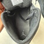 Baskets montantes Nike Air Jordan 1 Mid GS noir taille 39 — vue 6