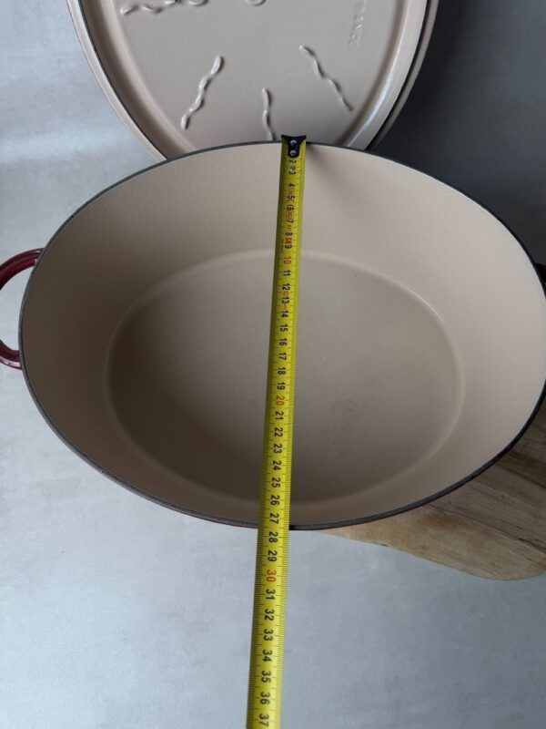 Cocotte ovale avec couvercle Paul Bocuse rouge bordeaux taille 35 cm — vue 11