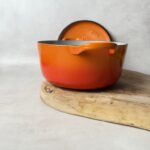 Cocotte ronde avec couvercle Le Creuset orange taille 26 cm — vue 5