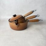 Lot de 3 casseroles avec couvercles Le Creuset la mama marron taille 14, 16 et 18 cm — vue 2