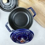 Lot de 3 mini cocottes avec couvercles Staub multicolore taille 10 cm — vue 7