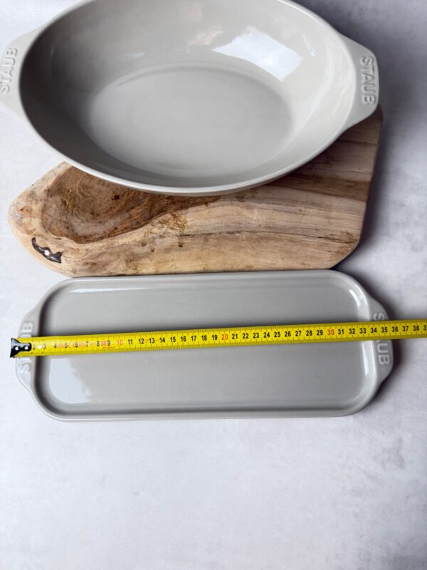 Lot de 2 plats à four Staub gris taupe taille TU — vue 7
