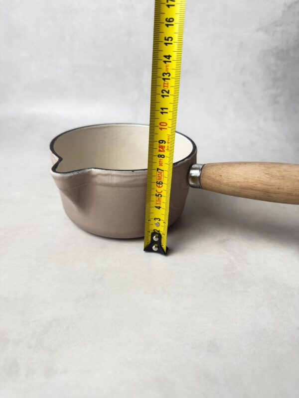 Casserole à bec verseur Cousances taupe — vue 9