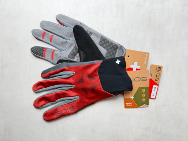 Paire de gants multisport Track Hero homme rouge taille L — vue 3