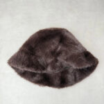 Bonnet en fausse fourrure femme marron foncé taille TU — vue 7