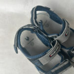 Sandales enfant gris/bleu marine taille 33 — vue 5